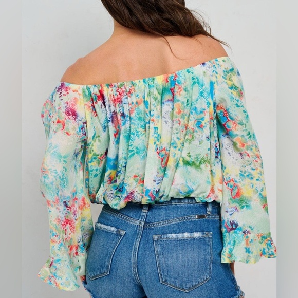 Floral Off-Shoulder Top - Picture 3 of 7